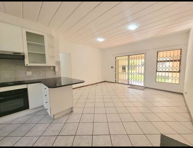 3 BEDROOM TOWNHOUSE FOR SALE IN NORTHWOLD